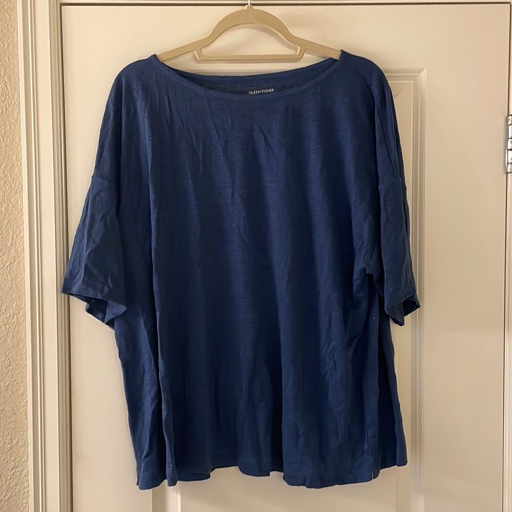 Eileen Fisher blue T-shirt. Size Large
